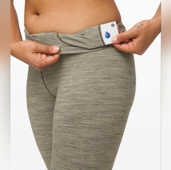 Lululemon Wunder Under HR Tight 25" Wee Are From Space Sage Olive Size 4 - Picture 15 of 16